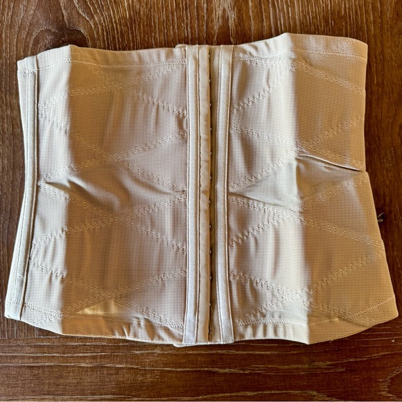 NWOT beige Loday waist trainer / corset L - Picture 2 of 11